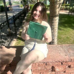 Meet your Posher, Hannah